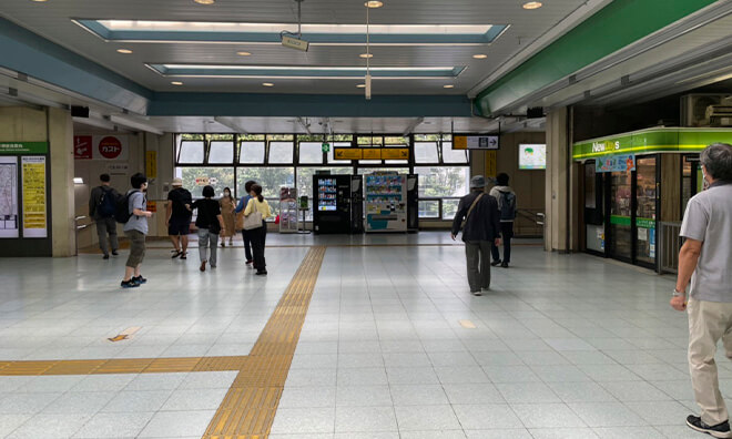 武蔵小杉駅（JR）北口を出ます。